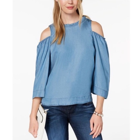 Maison Jules Tops - 🍍Cold-Shoulder Lightweight Denim Top Size Small